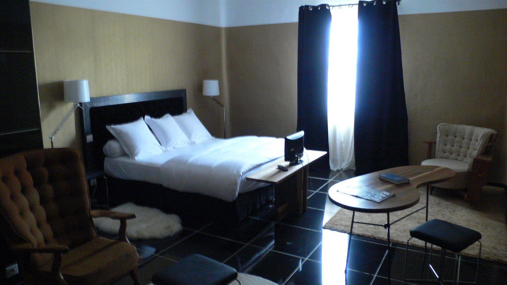 Hotel Saint Trophime Arles Eksteriør billede